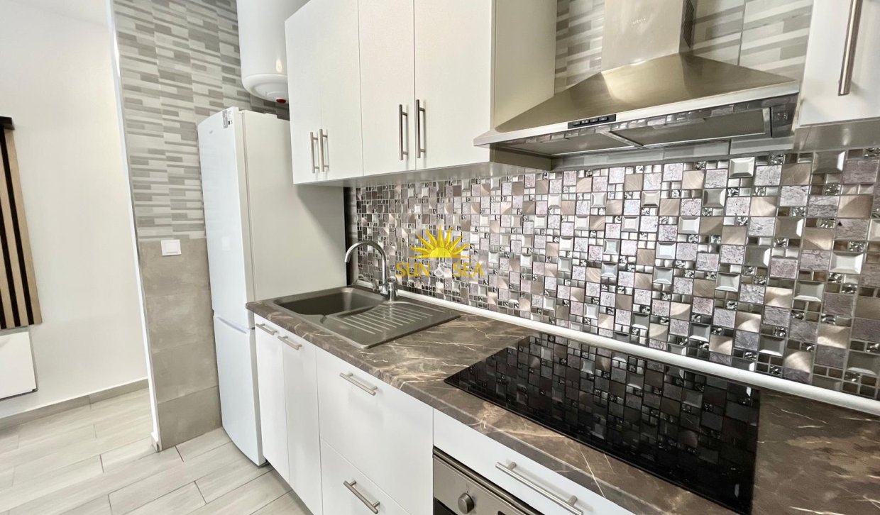 Langfristige Vermietung - Wohnung - Torrevieja - Centro