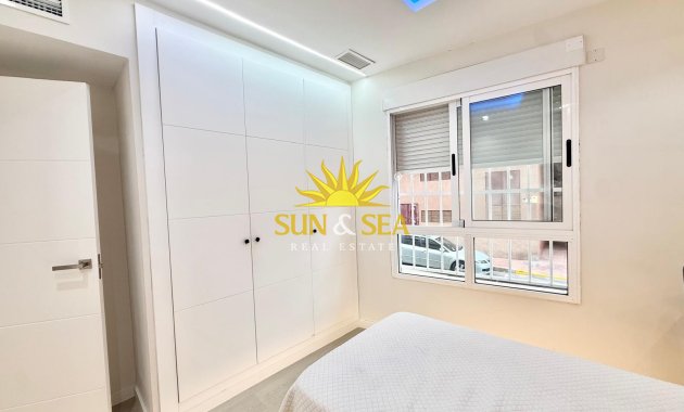 Wiederverkauf - Wohnung - Torrevieja - Centro