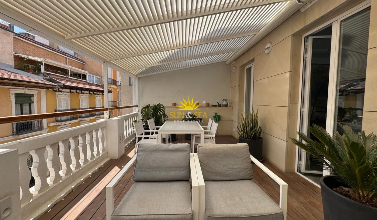 Langfristige Vermietung - Penthouse - Alicante (Alacant)