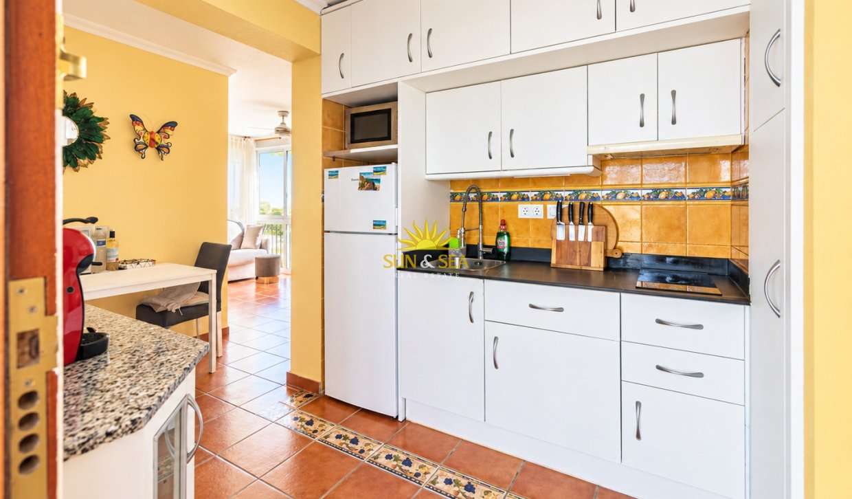 Wiederverkauf - Wohnung - Orihuela Costa - Campoamor