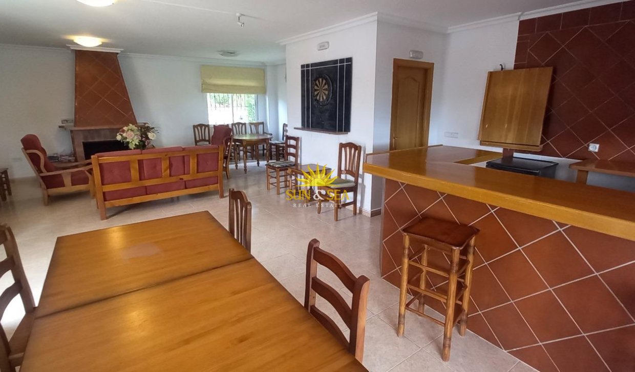 Alquiler a largo plazo - Chalet adosado - Altea