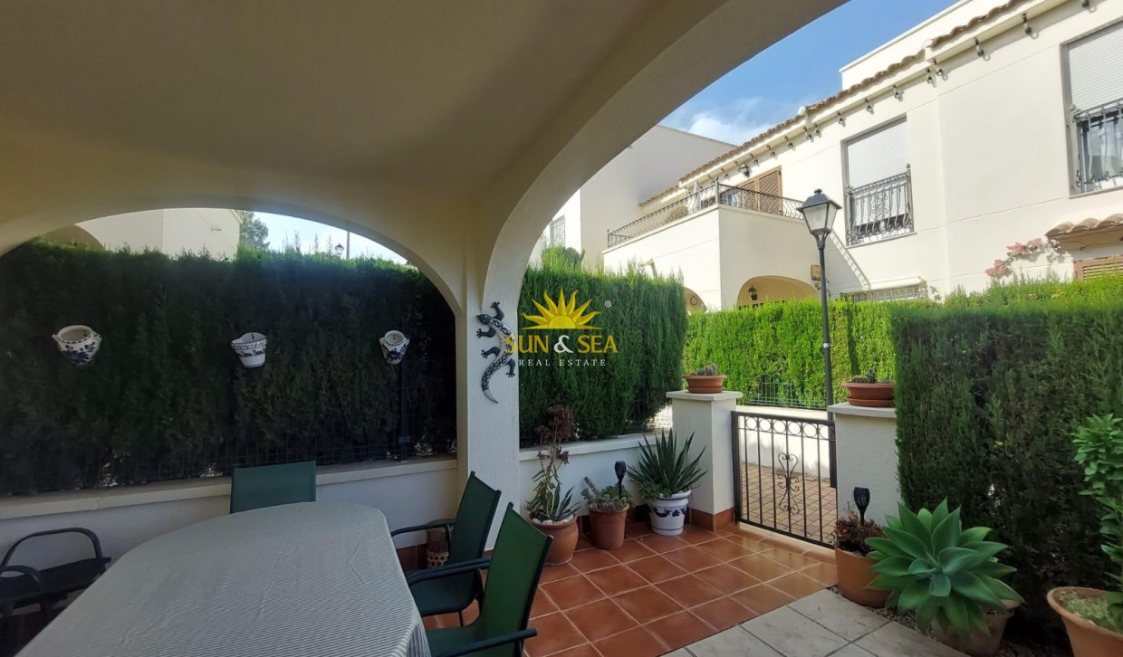Alquiler a largo plazo - Chalet adosado - Altea