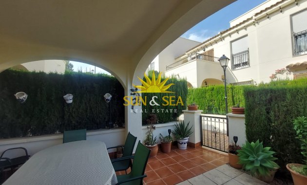Alquiler a largo plazo - Chalet adosado - Altea