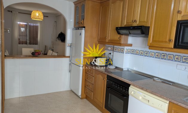 Alquiler a largo plazo - Chalet adosado - Altea