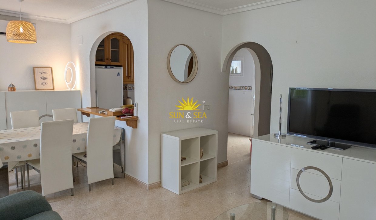 Alquiler a largo plazo - Chalet adosado - Altea
