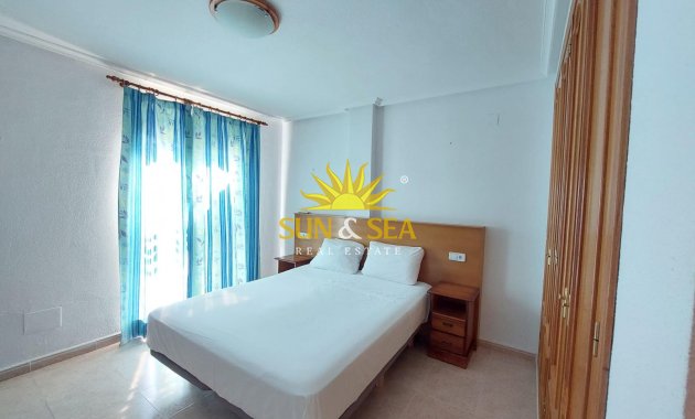 Alquiler a largo plazo - Chalet adosado - Altea