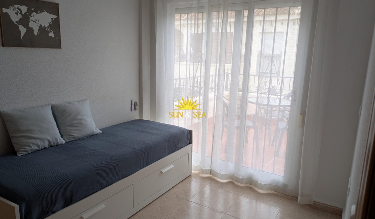 Alquiler a largo plazo - Chalet adosado - Altea