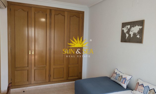 Alquiler a largo plazo - Chalet adosado - Altea