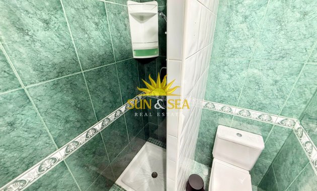 Wiederverkauf - Wohnung - Torrevieja - Centro