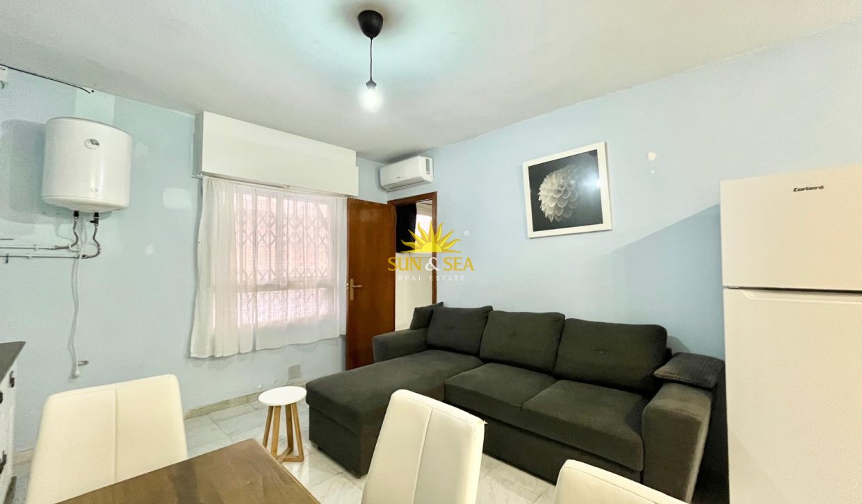 Wiederverkauf - Wohnung - Torrevieja - Centro