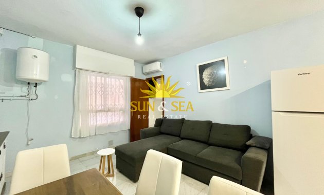 Wiederverkauf - Wohnung - Torrevieja - Centro