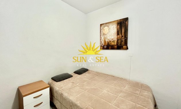 Wiederverkauf - Wohnung - Torrevieja - Centro