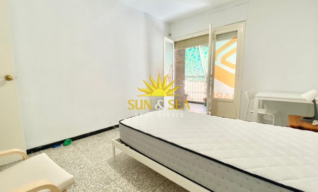 Location à long terme - Appartement - Alicante - La Florida