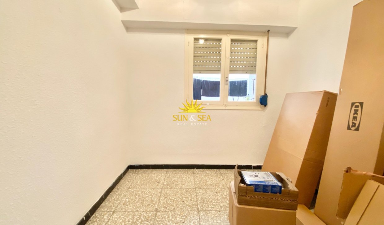 Location à long terme - Appartement - Alicante - La Florida