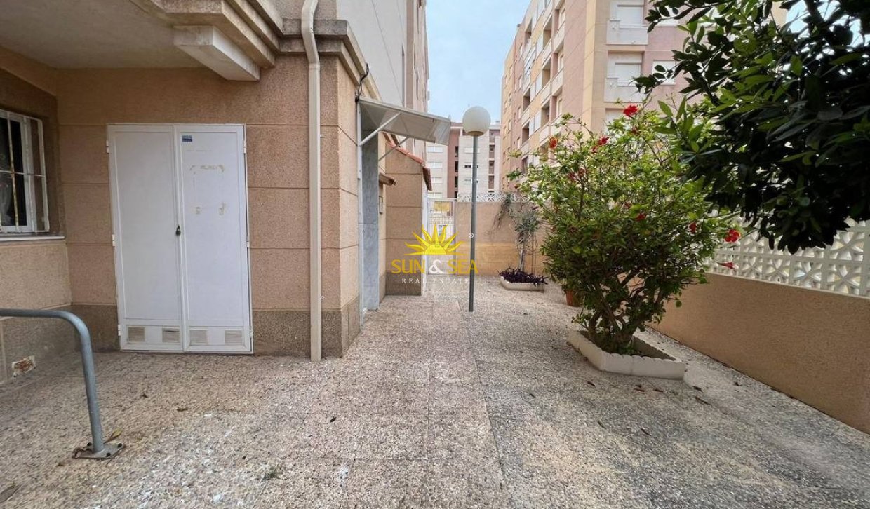 Wiederverkauf - Wohnung - Torrevieja - Nueva Torrevieja - Aguas Nuevas