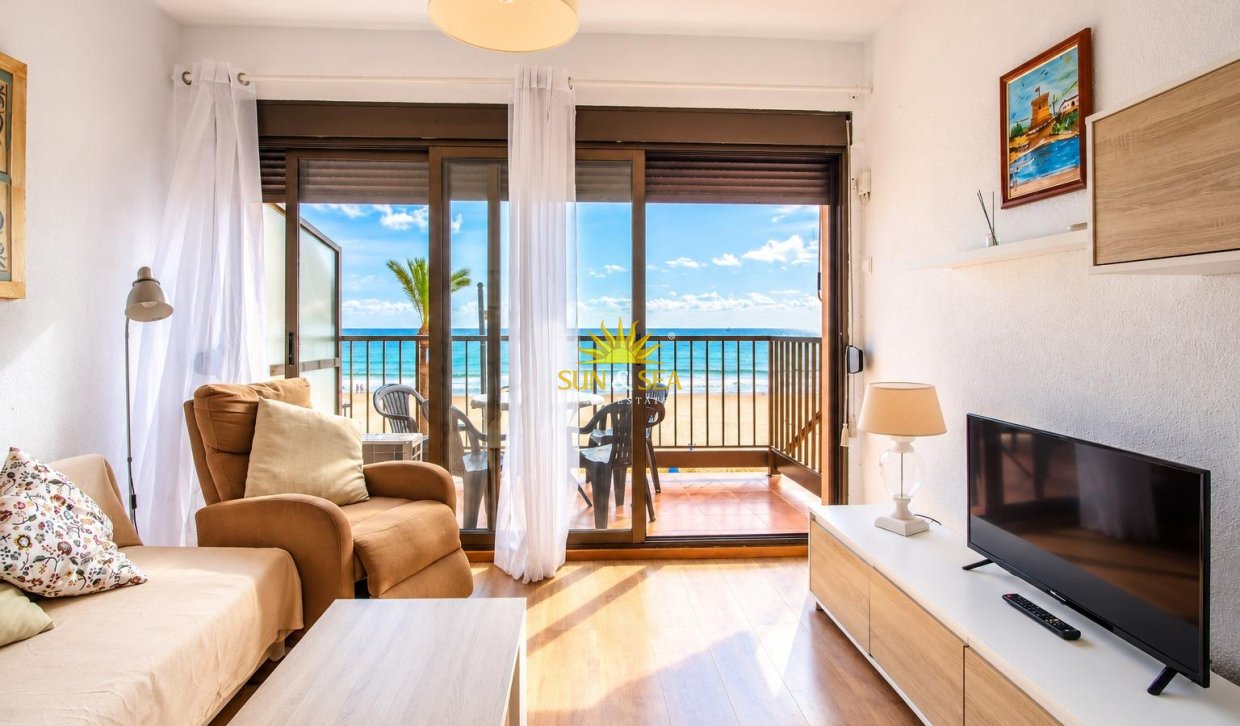 Перепродажа - Apartment - El Campello - Playa Muchavista