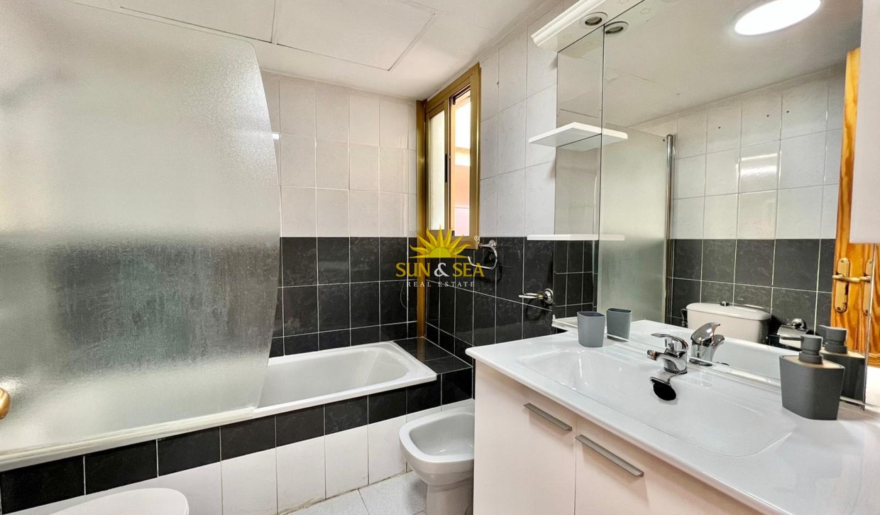 Resale - Penthouse - Torrevieja - Centro