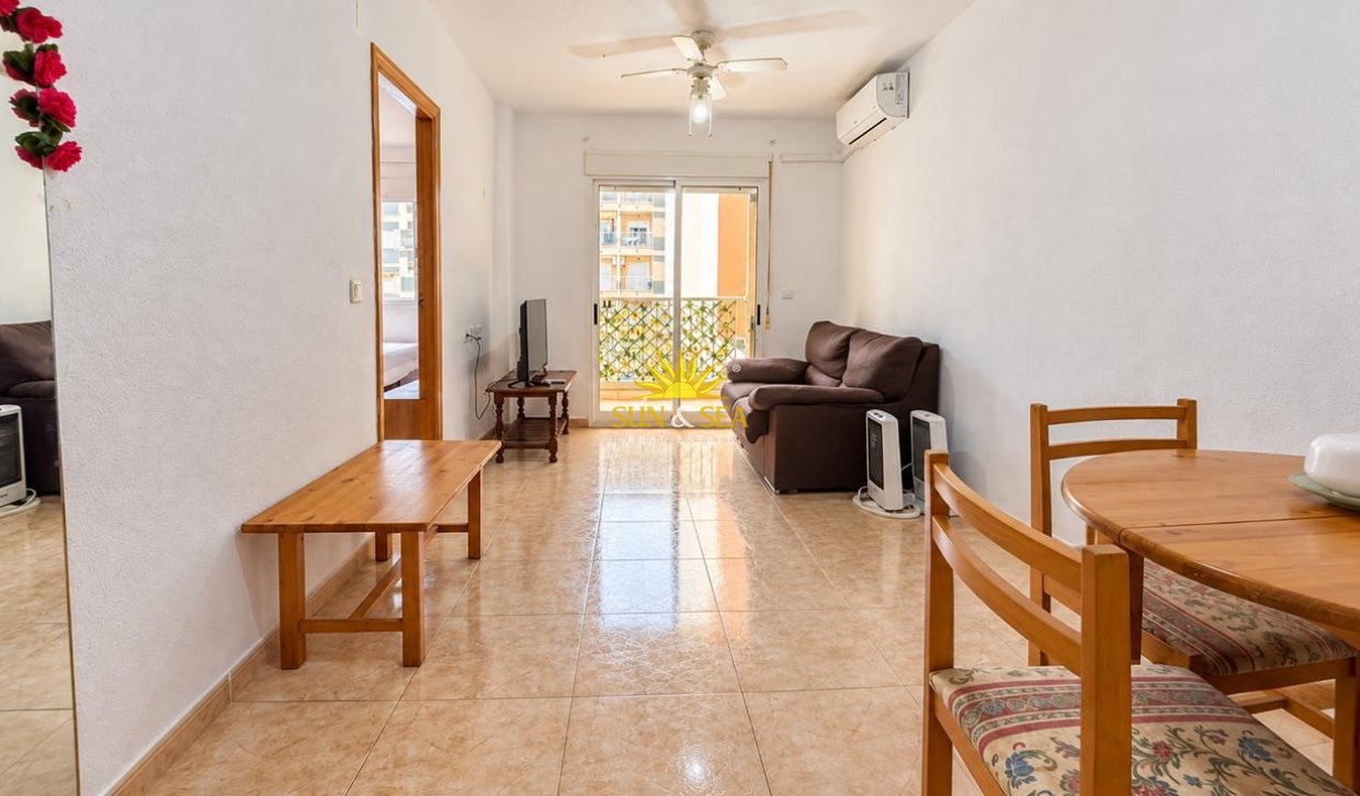Reventa - Apartamento - Torrevieja - Centro