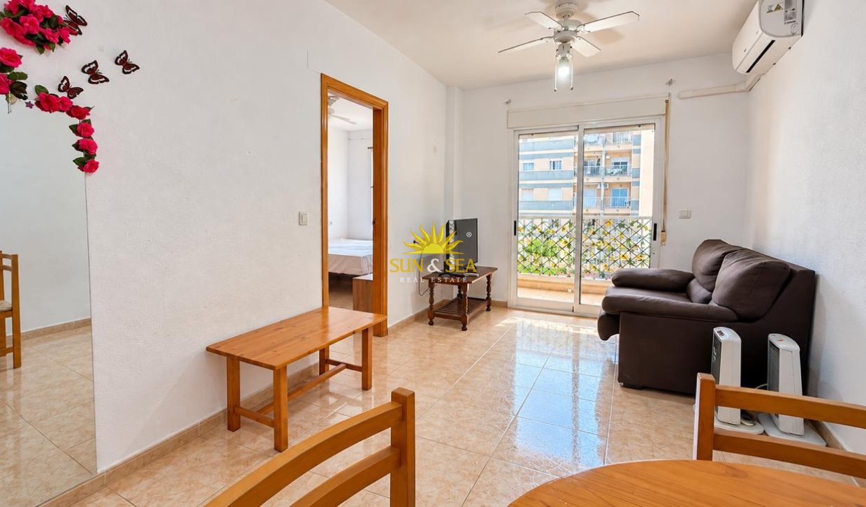 Reventa - Apartamento - Torrevieja - Centro