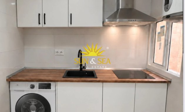 Location à long terme - Appartement - Alicante (Alacant)