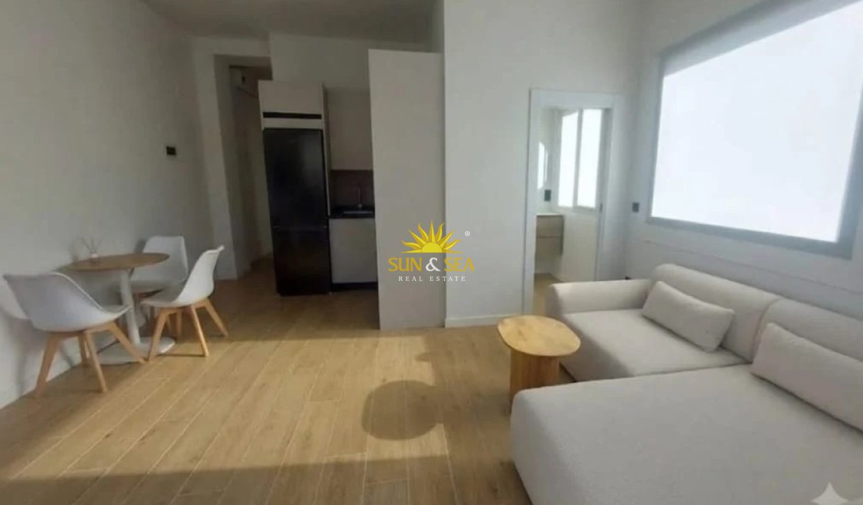 Long Term Rental - Townhouse - Alicante (Alacant)