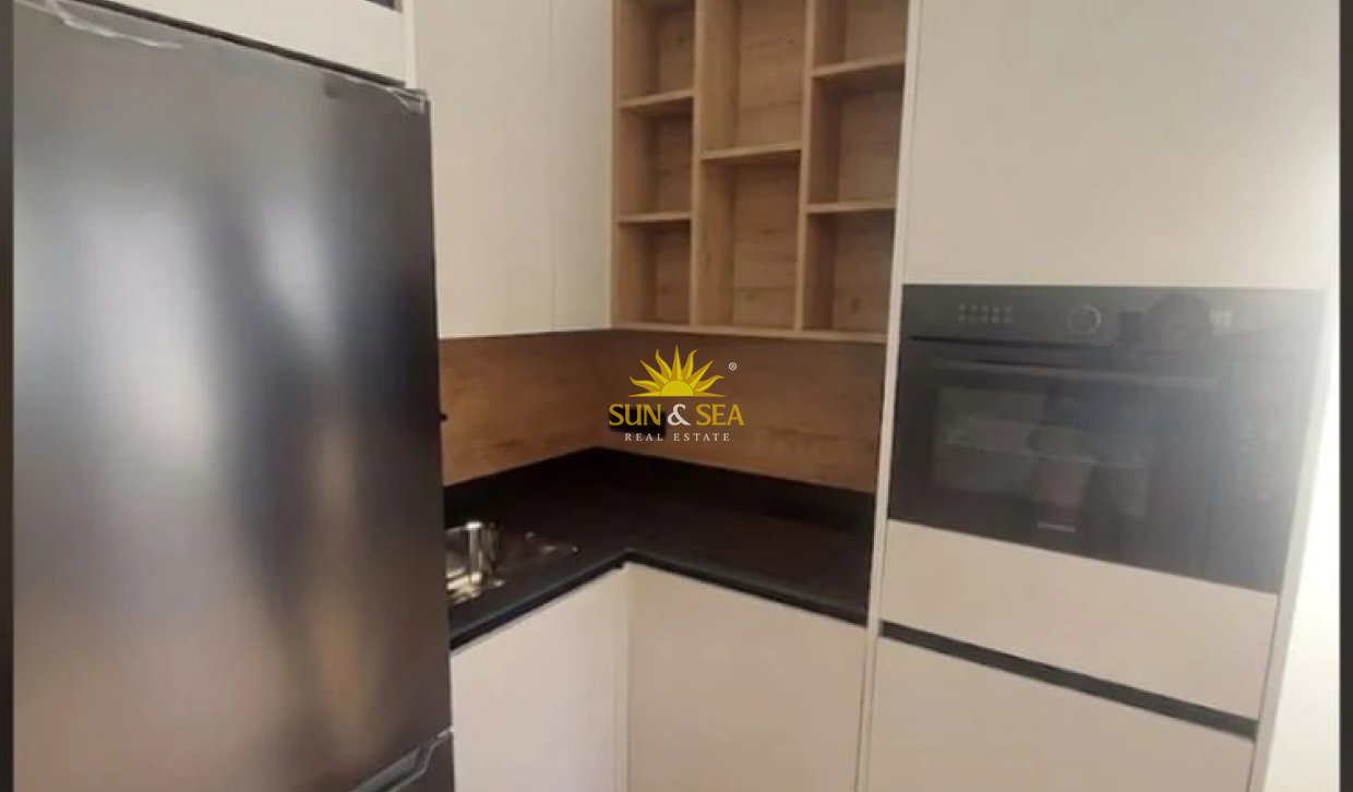Long Term Rental - Townhouse - Alicante (Alacant)