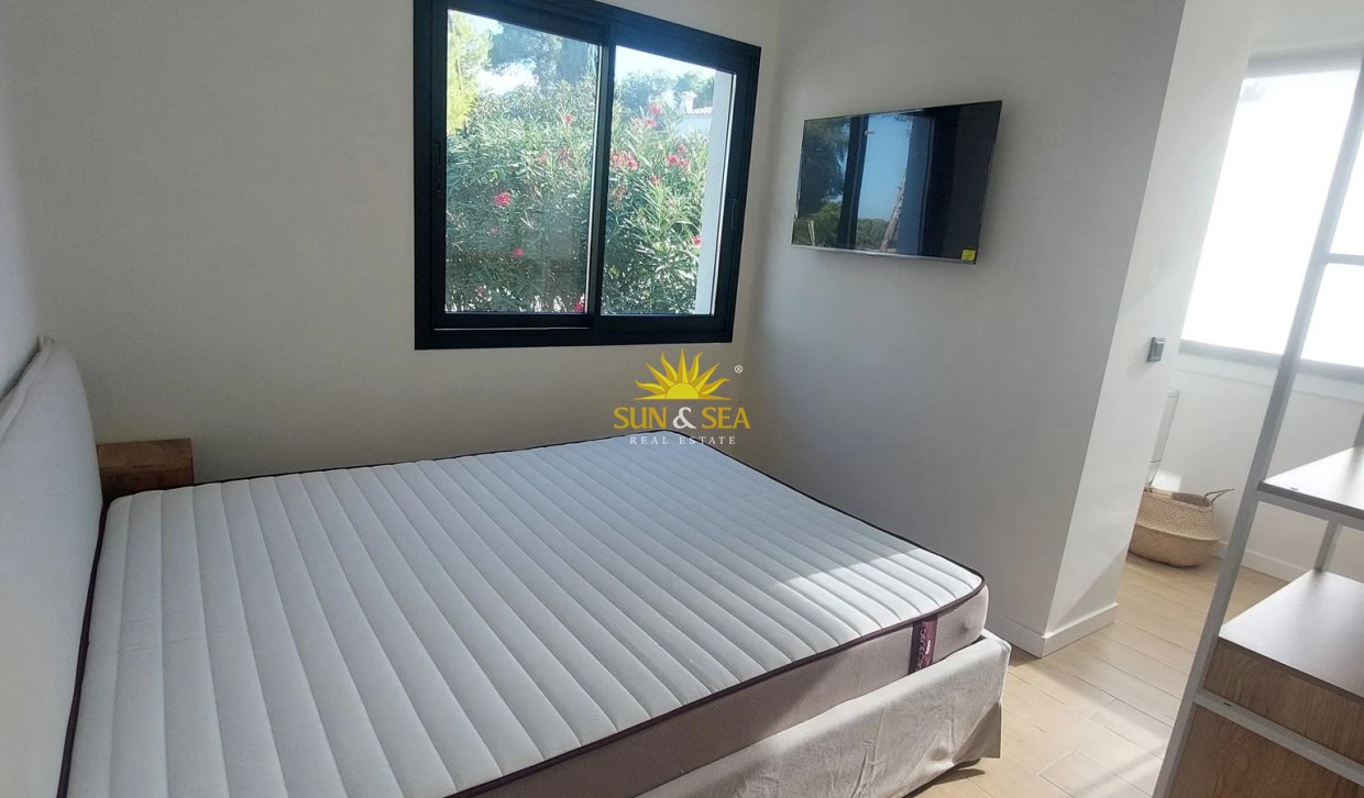 Long Term Rental - Townhouse - Alicante (Alacant)