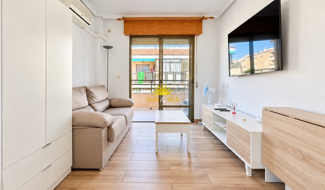Herverkoop - Studio apartment - Torrevieja - 