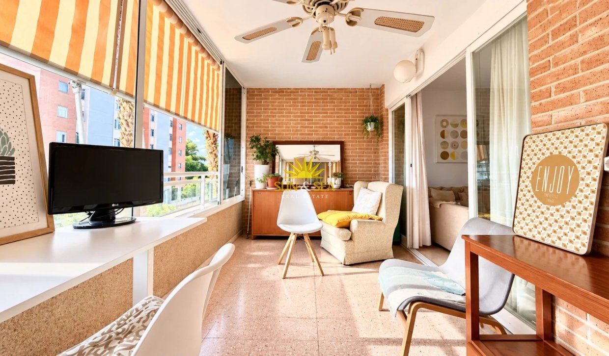 Location à long terme - Appartement - Alicante (Alacant)