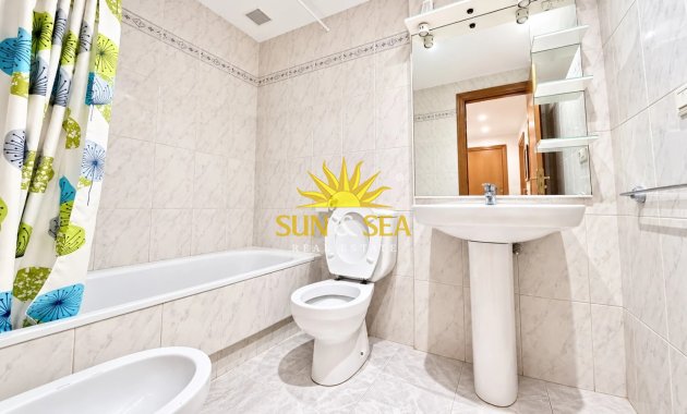 Location à long terme - Appartement - Alicante (Alacant)