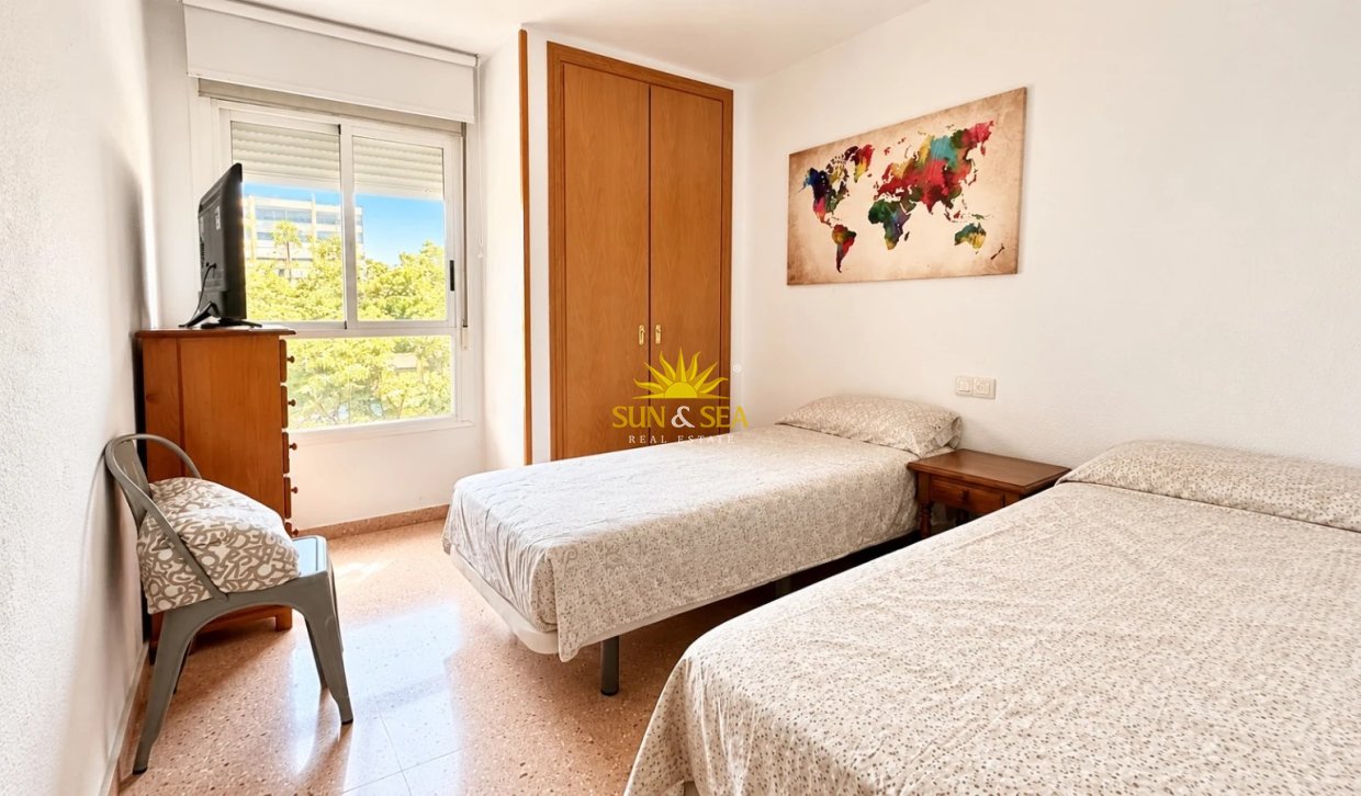 Location à long terme - Appartement - Alicante (Alacant)