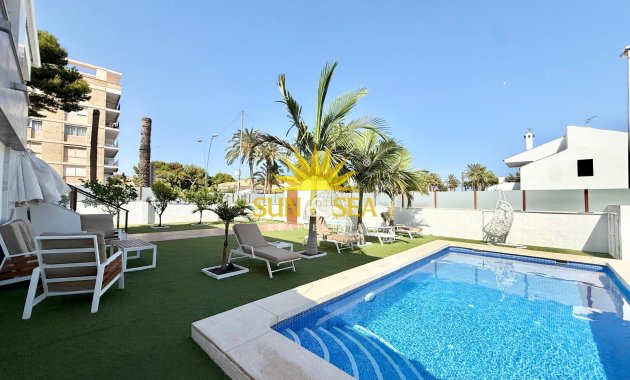 Location à long terme - Villa - Orihuela Costa - La Zenia