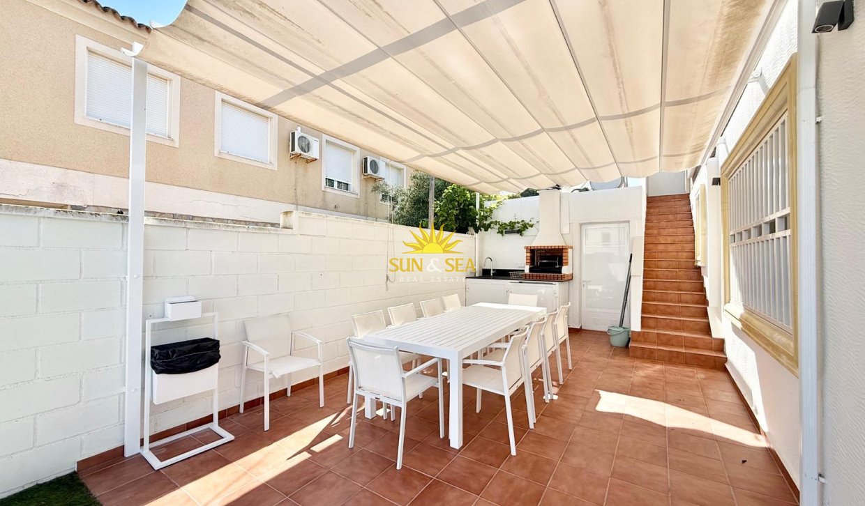 Location à long terme - Villa - Orihuela Costa - La Zenia
