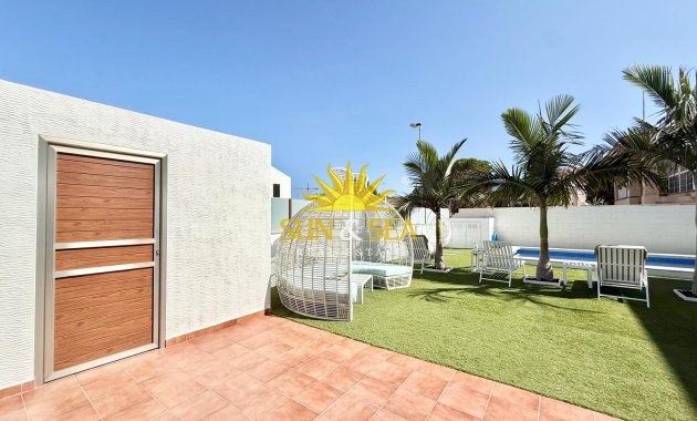 Location à long terme - Villa - Orihuela Costa - La Zenia
