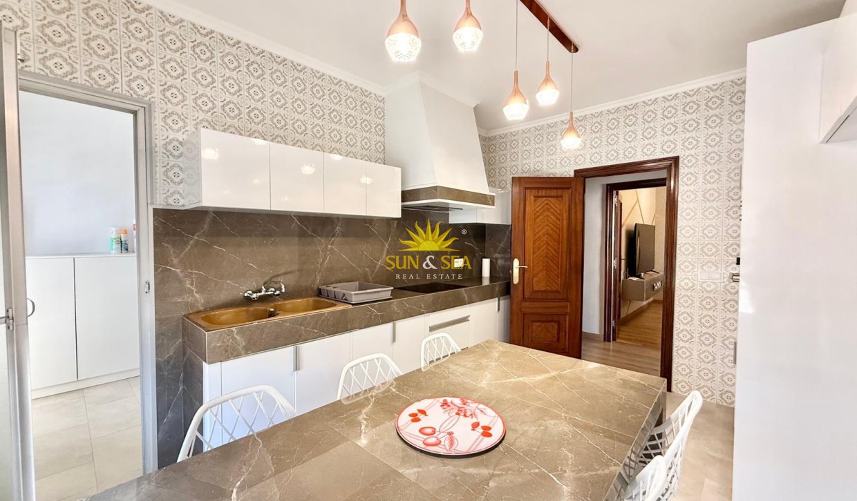 Location à long terme - Villa - Orihuela Costa - La Zenia