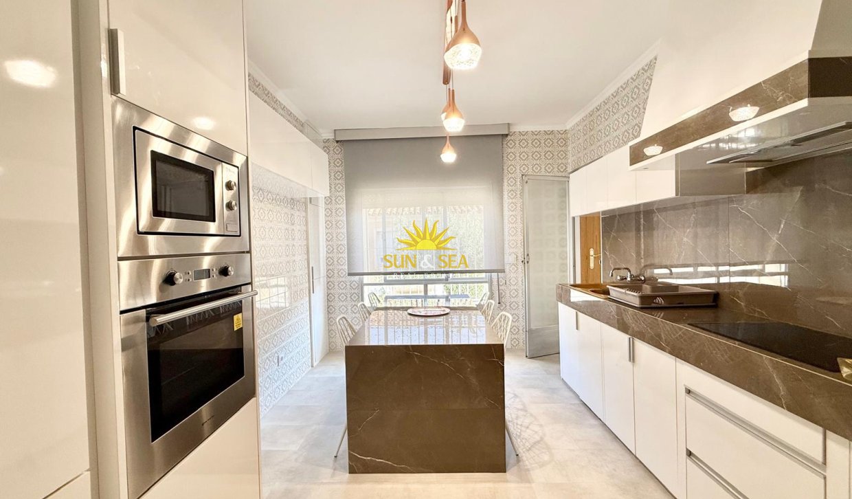 Location à long terme - Villa - Orihuela Costa - La Zenia
