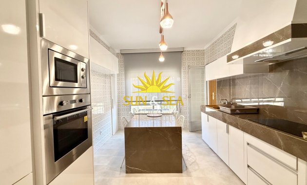 Location à long terme - Villa - Orihuela Costa - La Zenia