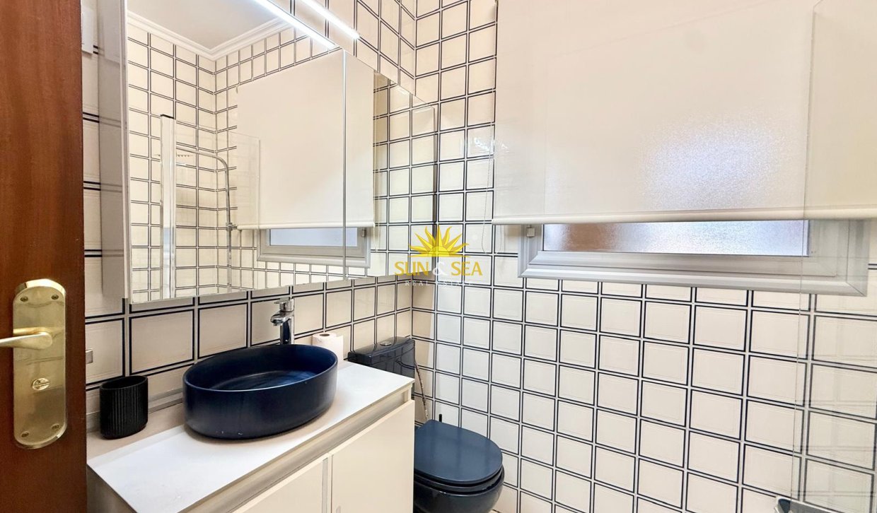 Location à long terme - Villa - Orihuela Costa - La Zenia