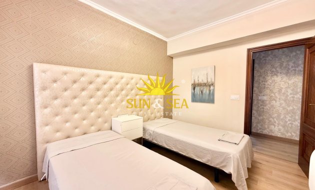 Location à long terme - Villa - Orihuela Costa - La Zenia