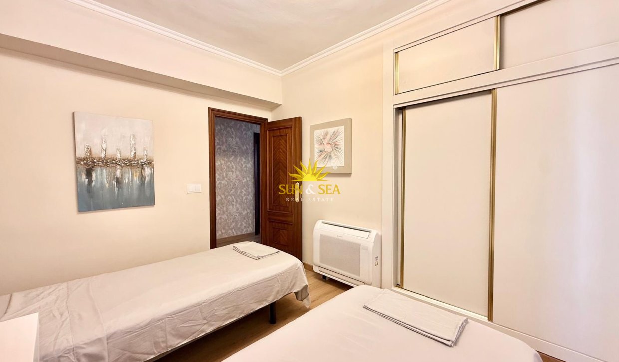 Location à long terme - Villa - Orihuela Costa - La Zenia