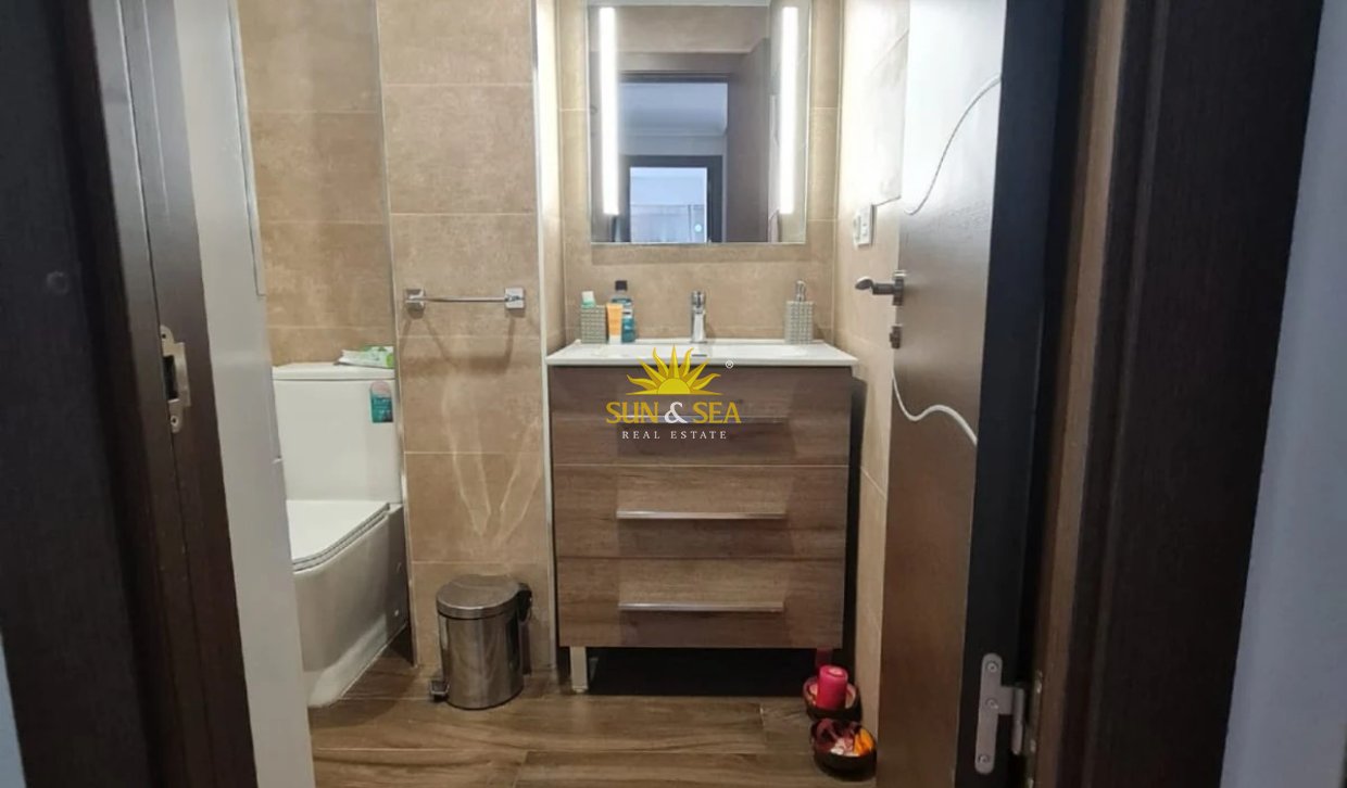 Location à long terme - Appartement - Alicante (Alacant)