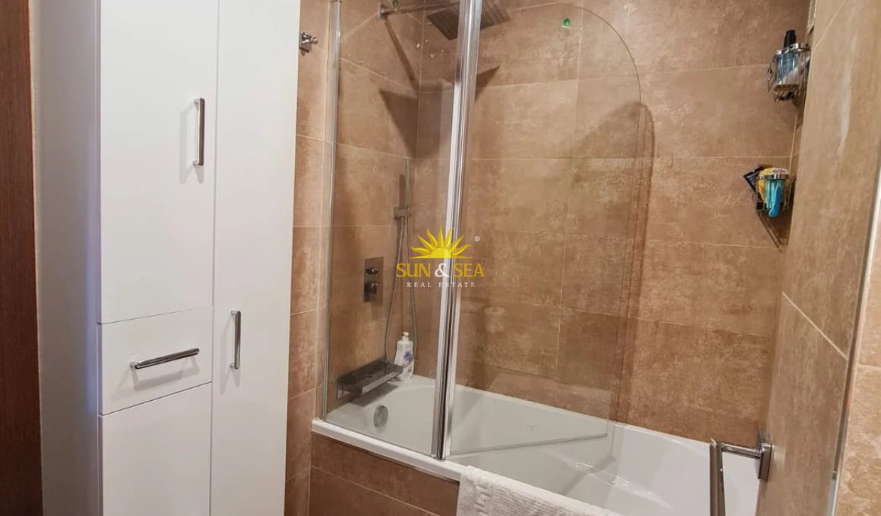 Location à long terme - Appartement - Alicante (Alacant)