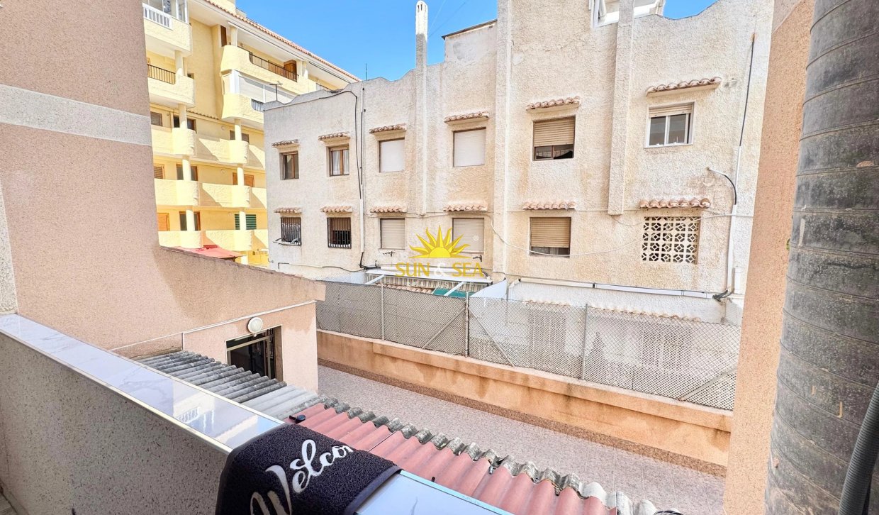Location à long terme - Appartement - Torrevieja - Torrelamata - La Mata