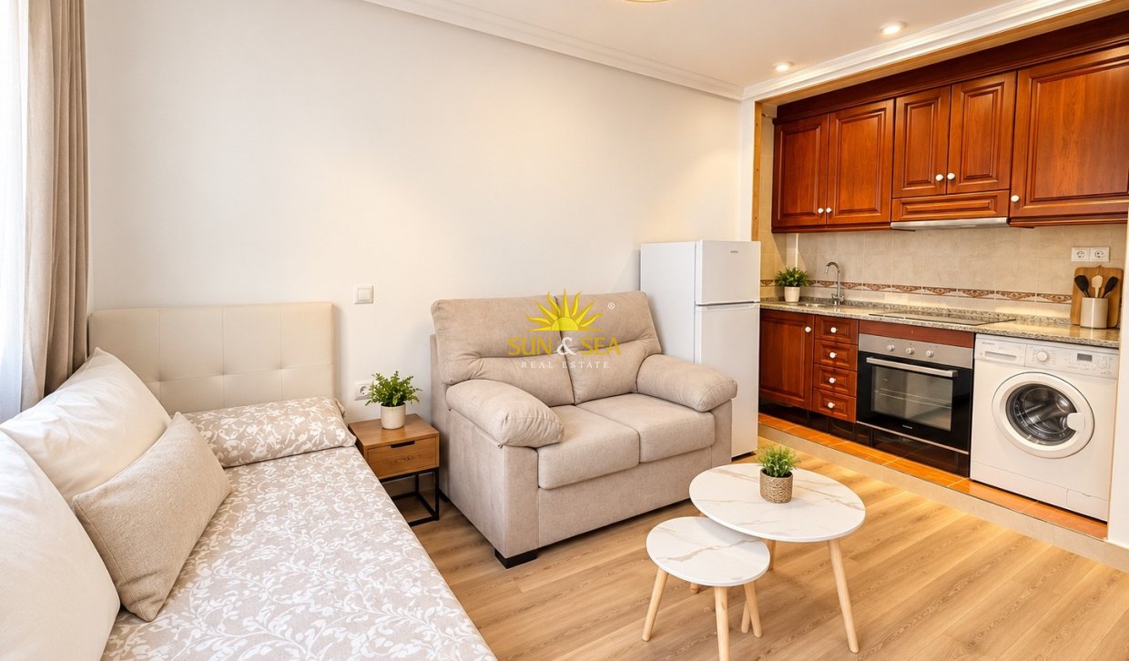Wiederverkauf - Wohnung - Torrevieja - Centro