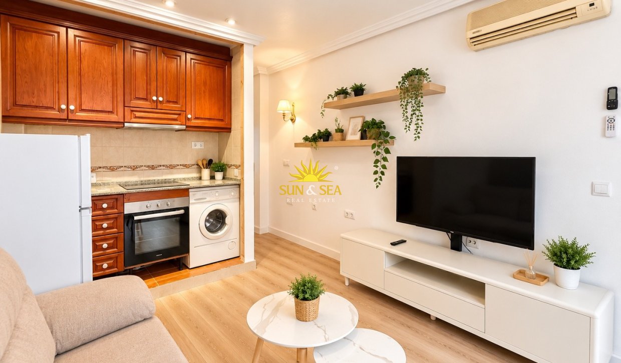 Wiederverkauf - Wohnung - Torrevieja - Centro