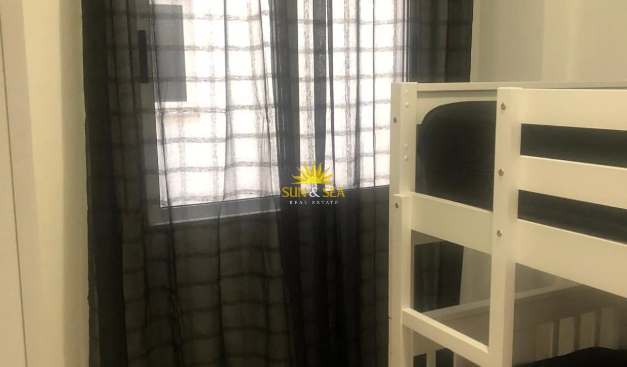Location à long terme - Appartement - Torrevieja - Centro