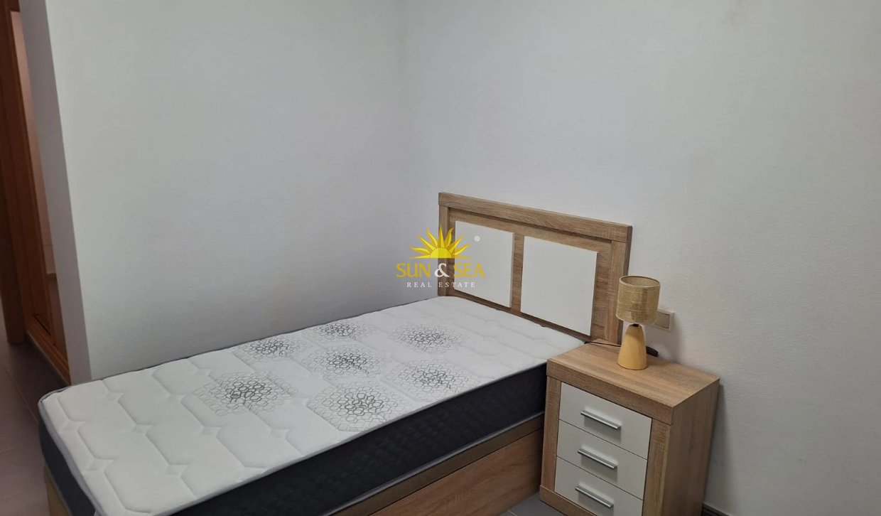 Location à long terme - Appartement - Torrevieja - Centro