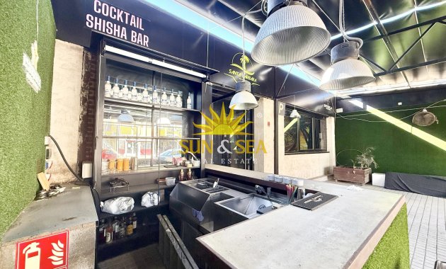 Location à long terme - Commercial - Torrevieja - Centro