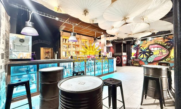 Revente - Commercial - Torrevieja - Centro