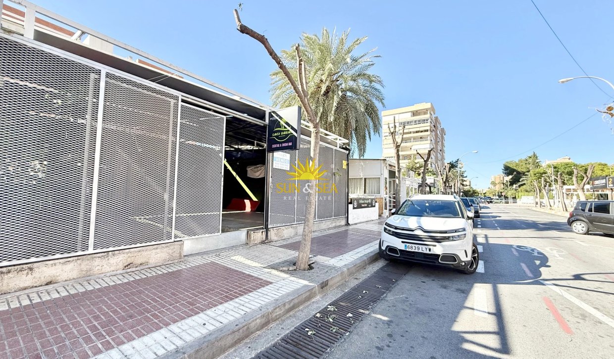 Revente - Commercial - Torrevieja - Centro